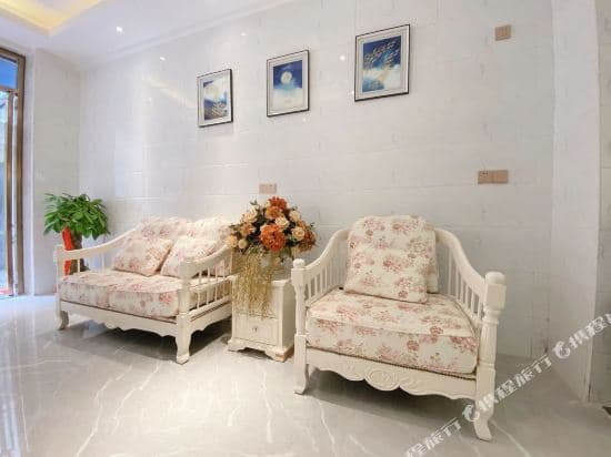 Qingchuangju Apartment (Guangzhou Beiting Plaza)