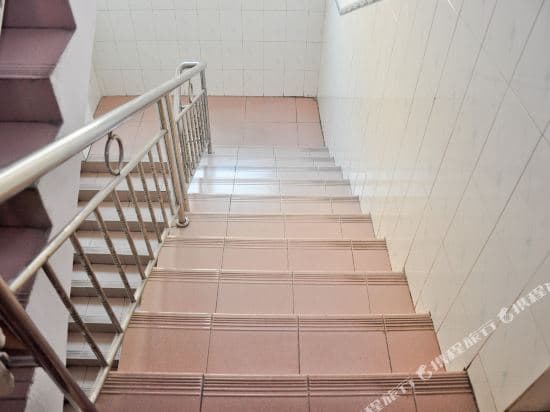 Happiness Apartment (Guangzhou Chisha)