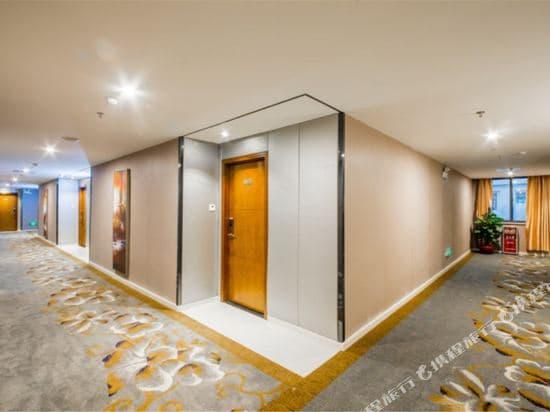 Ling Er Ling Hotel