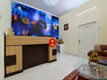 OYO Flagship 13083 Hotel Blue Vista