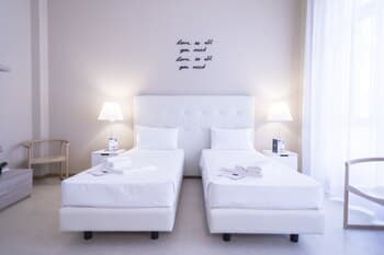 Hemeras Boutique Homes - Design Apartments Near Duomo Cathedral