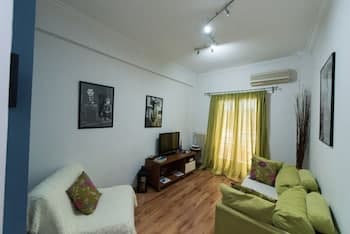 Athinian apartment veikou
