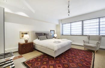 Chloe Boutique Apartments