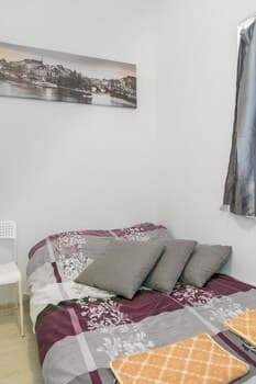 Metro Centrum Guest Rooms