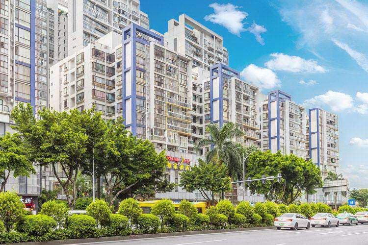 Home Inn (Guangzhou Pazhou Canton Tower Chigang Metro Station)