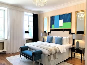 MONDRIAN Luxury Suites & Apartments Krakow Old Town