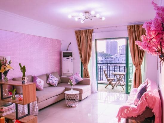 Jiangbianshang Youth Hostel (Canton Tower)