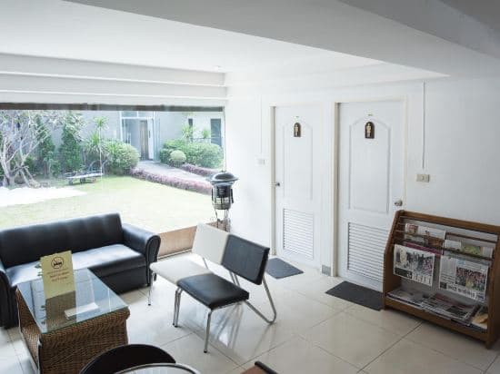 BS Premier Airport Hotel