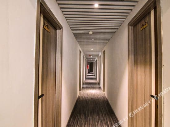 Guangzhou Jitu Dreamer Apartment (Pazhou Convention and Exhibition Chigang Subway Station)