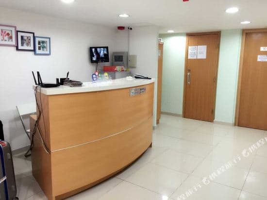 Deluxe Home Hostel