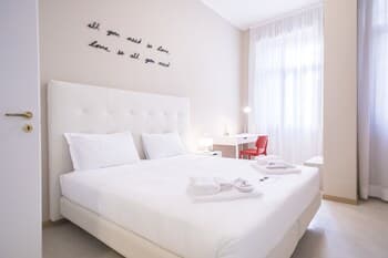 Hemeras Boutique Homes - Design Apartments Near Duomo Cathedral