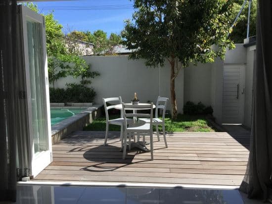 Cricklewood Place Luxury Holiday Homes