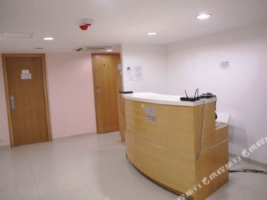 Deluxe Home Hostel