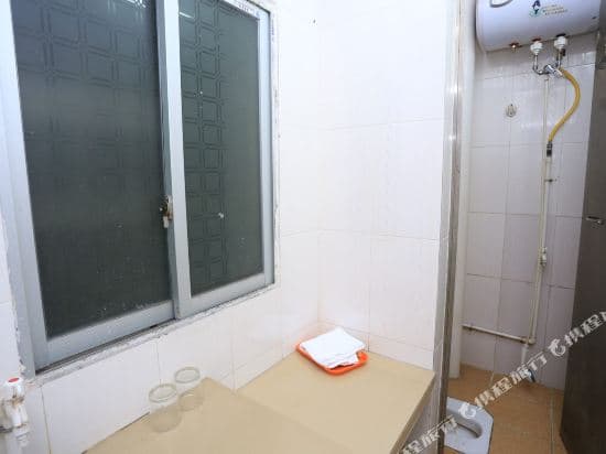 Hongfu Apartment (Guangzhou Olympic Sports Center Huangcun Subway Station)