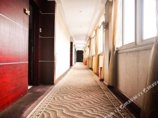 Ru Yuan Hotel