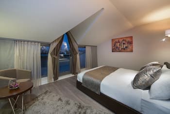 The Clock Suites