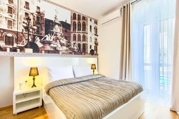 Split Urban Rooms I