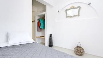 Anthelea Santorini Hotel