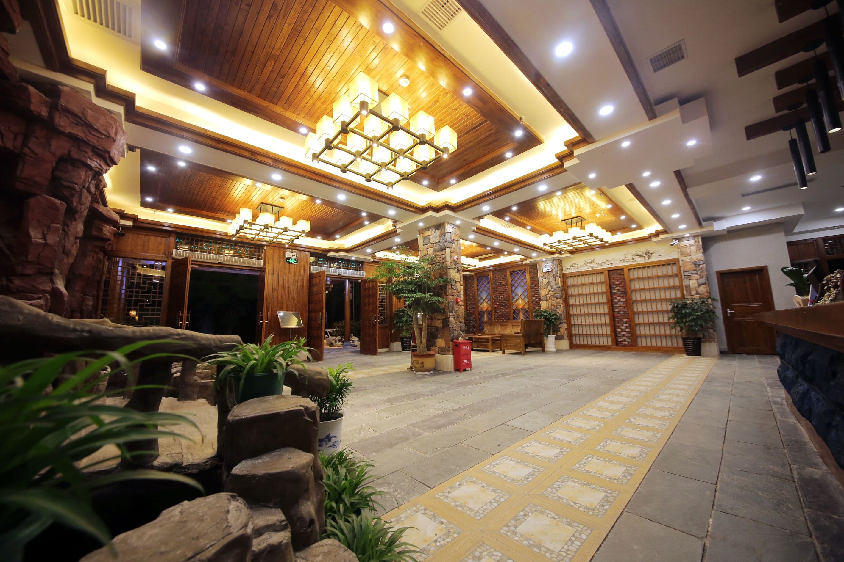 Zhangjiajie Bihong Mountain Villa