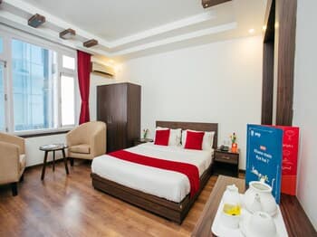 OYO 11474 Gangaur Regency Boutique Hotel