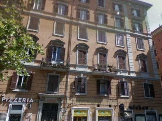 Hotel Versailles