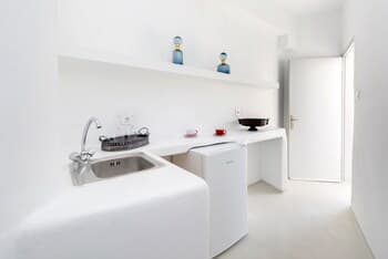 Anthelea Santorini Hotel