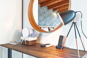 IQ Residences - Athens Way Apartments
