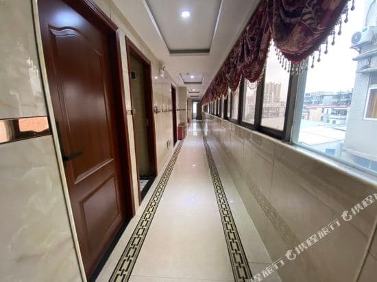 Yuekai Hotel