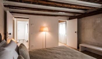 MyPlace Campo Santa Margherita Apartment