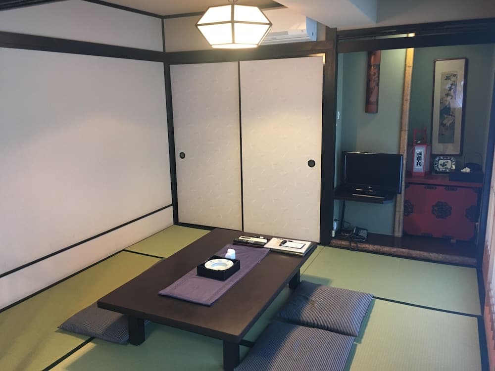 Sukeroku No Yado Sadachiyo Tokyo