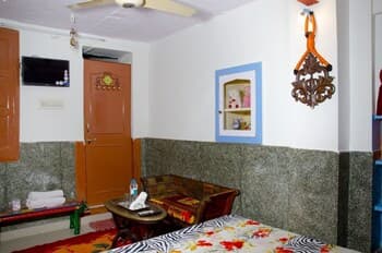 HEM Guest House