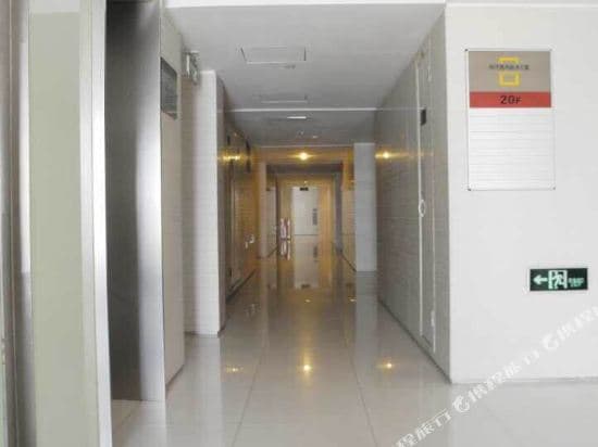 Roomme Huiju Apartment (Guangzhou Zhongshan Medical North Gate Shidai YOU)