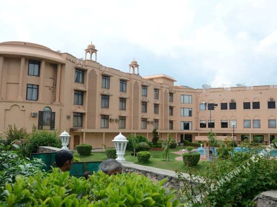 The Gold Palace & Resorts
