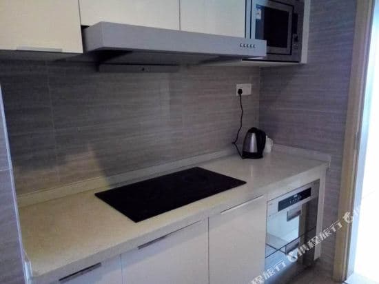 Yixiu International Apartment(Wanda HopSon mall)