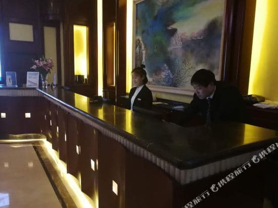 Howard Johnson Hotel