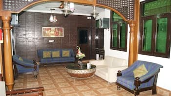 Maxfort Guest House Delhi