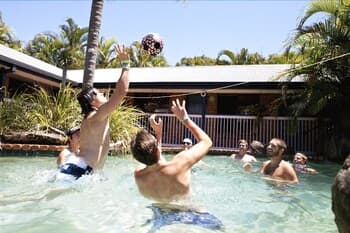 Backpackers Holiday Village