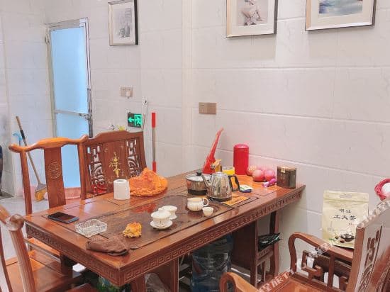 Qingchuangju Apartment (Guangzhou Beiting Plaza)