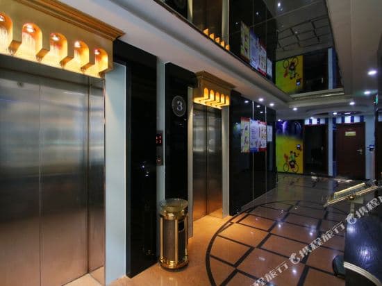 Shuishang Weinisi Hotel