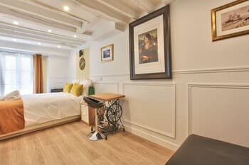 42-Luxury Flat