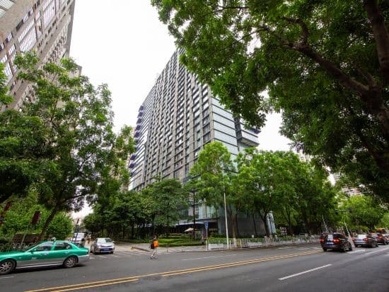 Jiadong Sunshine Apartment Hotel