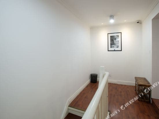WeHouse Old Bungalow Apartment