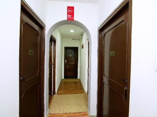 OYO 11474 Gangaur Regency Boutique Hotel