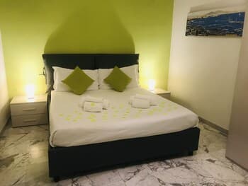 Sleep In Napoli