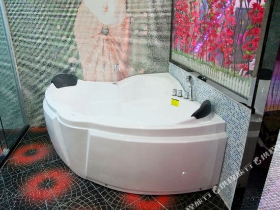 π Hotel (Shanghai Wujiaochang)