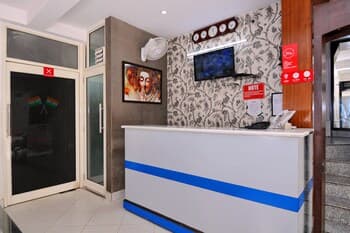 OYO 2041 Hotel Silver Land