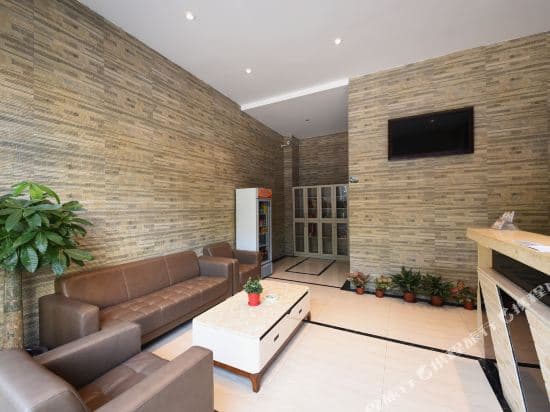 Aita Business Hotel