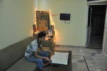 Sai Home Stay Bed and Breakfast