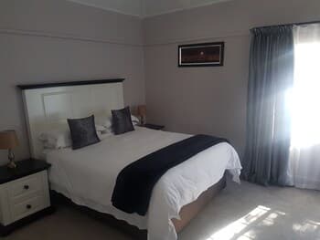 Englewold Manor Guest House