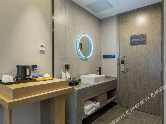 Pocalen Hotel(Guangzhou Pazhou Exhibition Center&chebei metro station )